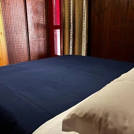 Guest house Bed 100s